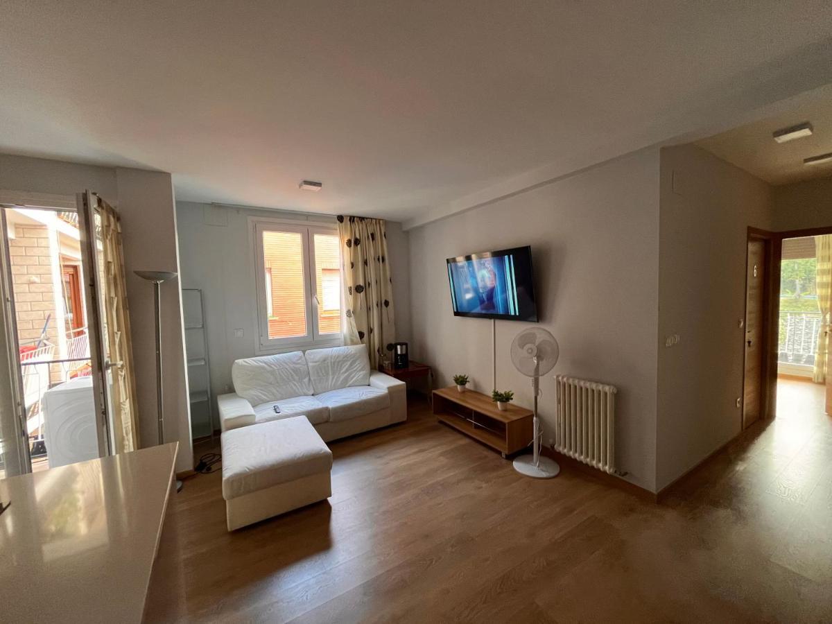 Habitacion En Vivienda Centrica Bilbao Leilighet Eksteriør bilde